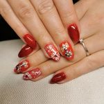 Маникюр и педикюр във Варна | Салон за красота Rossy Art Nails